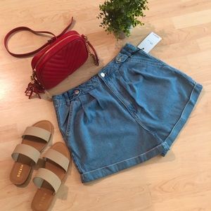NEW!!! Forever21 Denim Mom Shorts